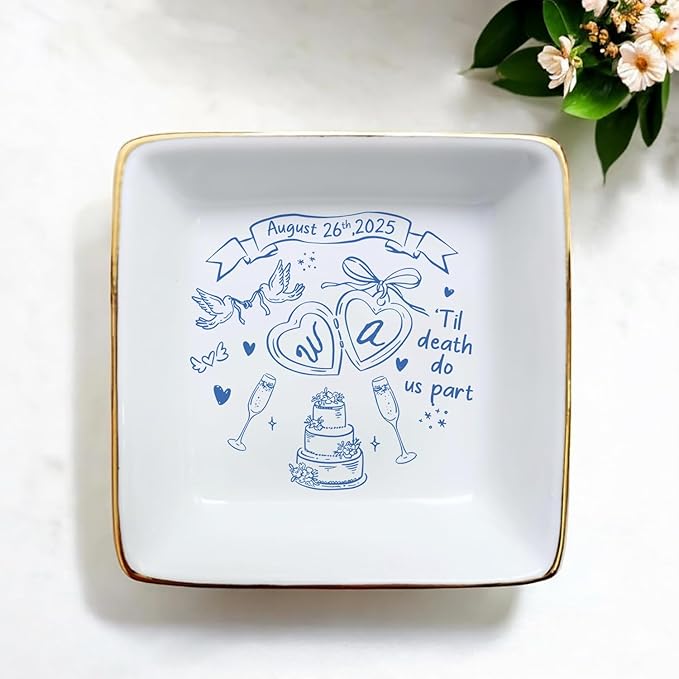 Personalized Ring Dish Engagement Gift, Engaged Ring Holder, Custom Wedding Jewelry Dish, Married Jewelry Tray Gifts for Newly Engaged Couple, Wedding Party Keepsake Gifts