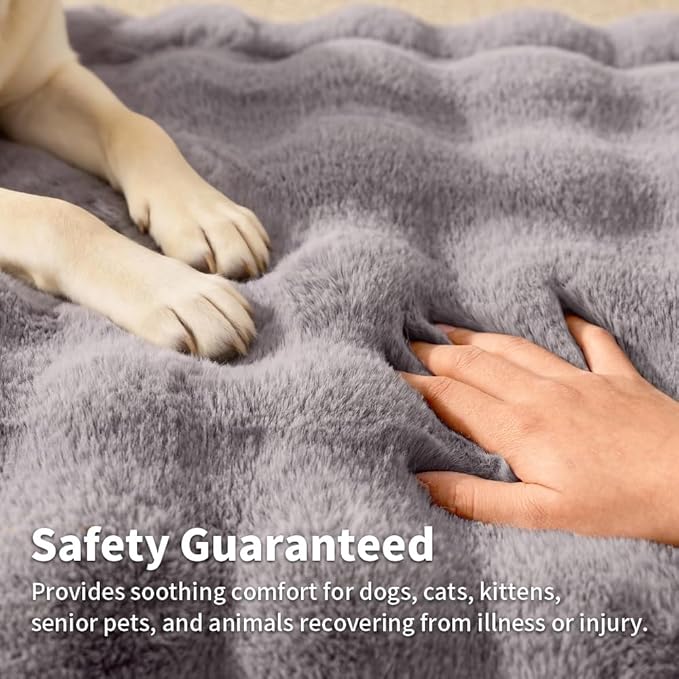 Self-Warming Dog Bed, Plush Faux Fur Mat with Anti-Slip Bottom, Ultra Soft Heated Pet Bed for Medium Large Dogs, Cozy Fluffy Pad for Carriers Couch Crate, Machine Washable, 35 x 27 Inch Grey