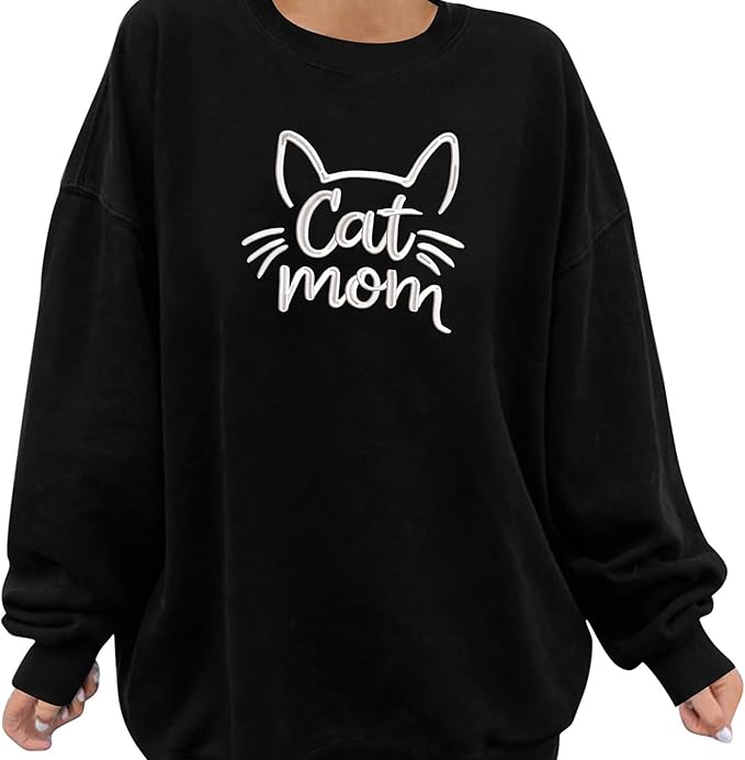 VIOLAVA Custom Cat Embroidered Christmas Sweatshirt – Personalized Pet Name Holiday Crewneck, Festive Gift for Cat Lovers