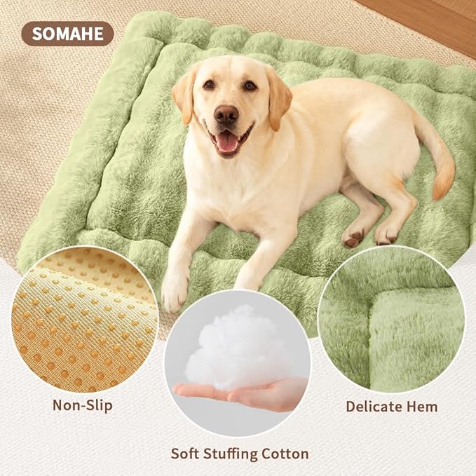Self-Warming Dog Bed, Plush Faux Fur Mat with Anti-Slip Bottom, Ultra Soft Heated Pet Bed for Medium Large Dogs, Cozy Fluffy Pad for Carriers Couch Crate, Machine Washable, 35 x 27 Inch Green
