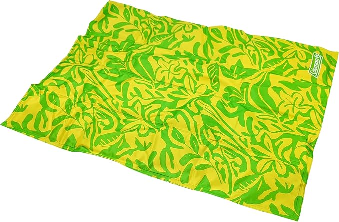 Coleman Small Green Botanical Pattern Reversible Cooling Mat – 18” x 24”