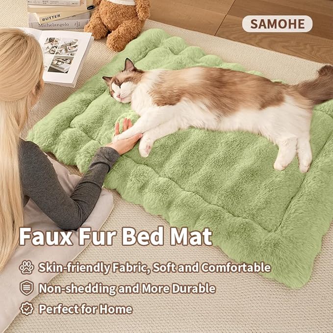 Self-Warming Cat Bed, Plush Faux Fur Pet Bed Mat with Anti-Slip Bottom, Ultra Soft Heated Pad for Cats & Kittens, Cozy Fluffy Bed for Window & Sills Couches, Machine Washable, 23x15 Inch Green